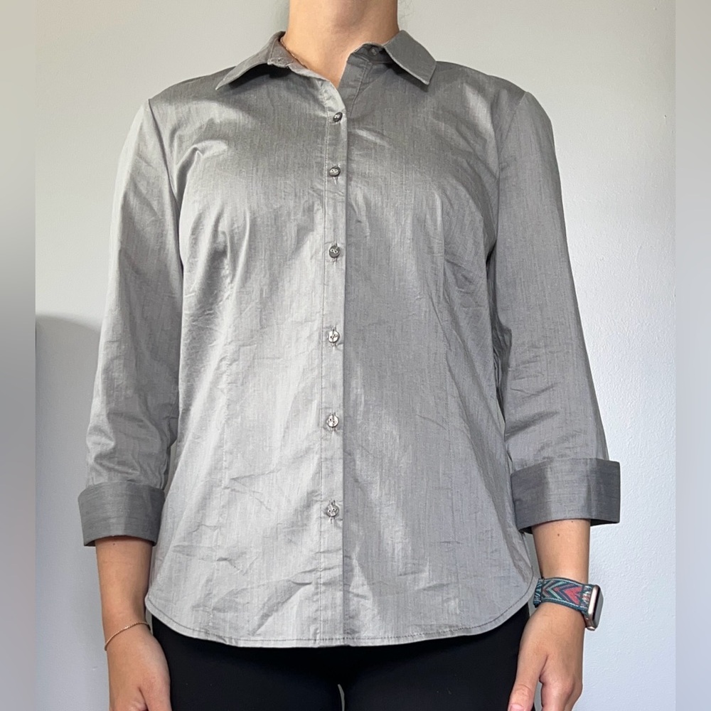 New York & Company Gray Button-Up